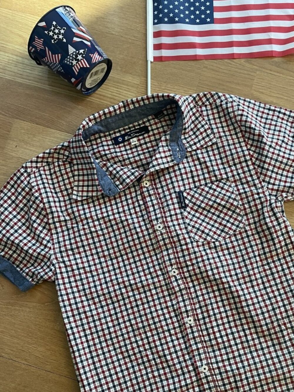 Ben Sherman Boys S/S button down red/white/blue plaid shirt size L 14/16